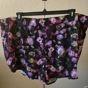 Floral Stretch Tech Run Shorts